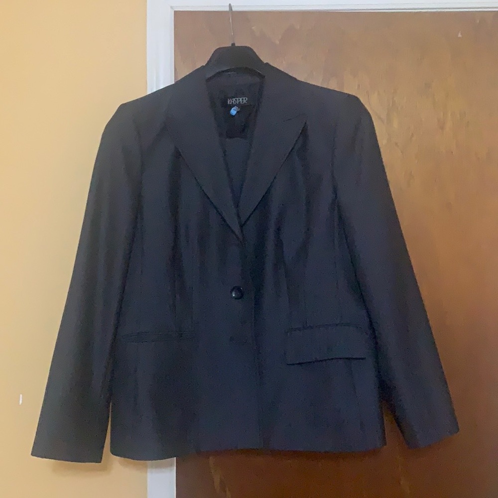 Women’s size 18 Kasper Pantsuit